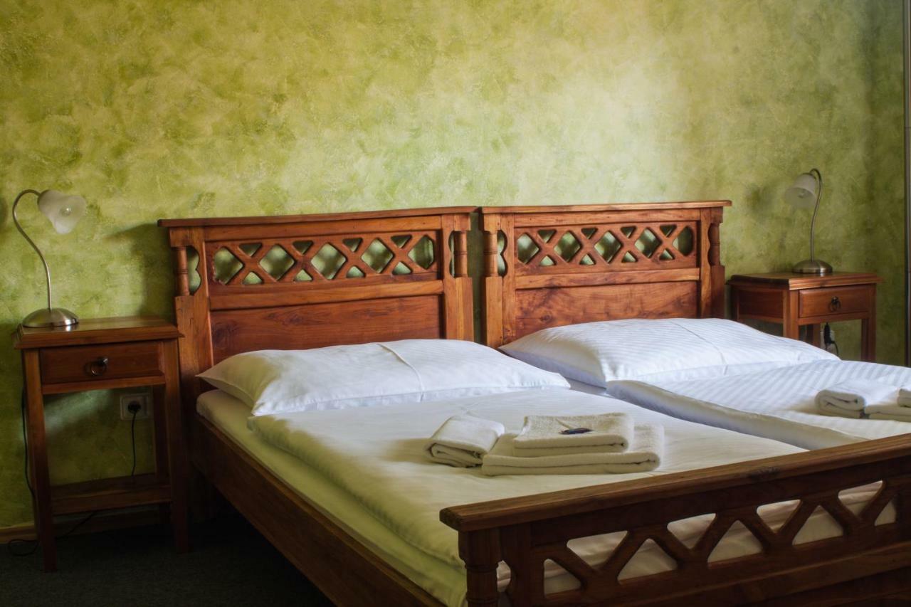 Terra Hotel Trinec Luaran gambar