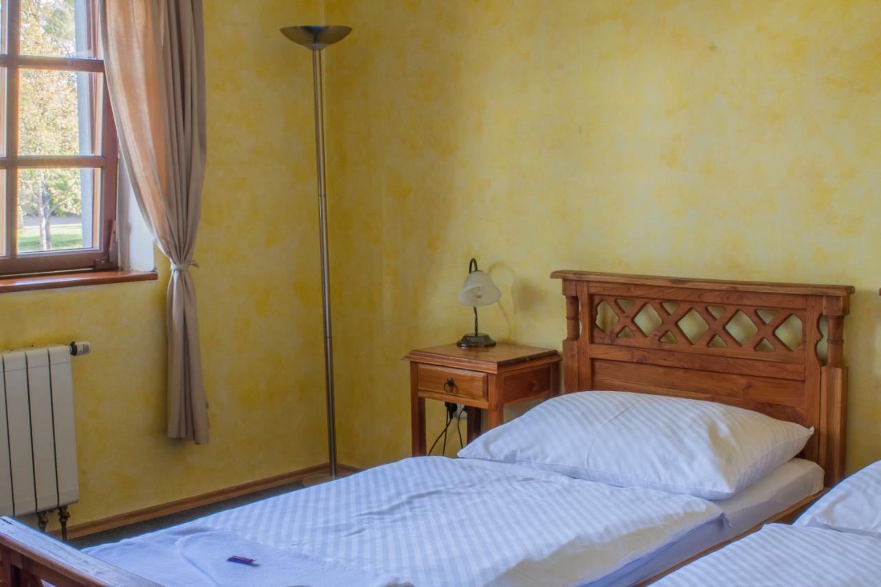 Terra Hotel Trinec Luaran gambar